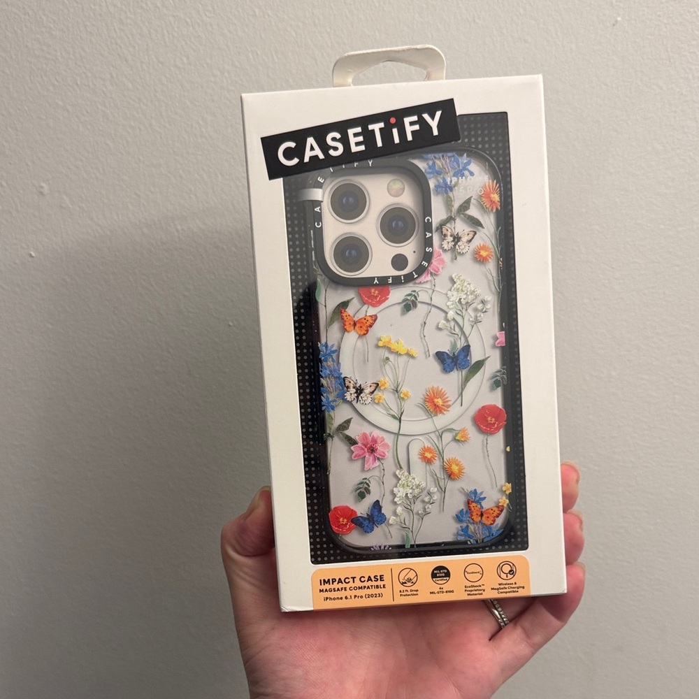 CASETiFY Impact Case with MagSafe for iPhone 15 - Ditsy Floral